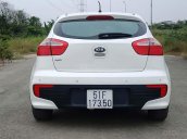 Cần bán gấp Kia Rio 1.4 AT đời 2015, màu trắng, nhập khẩu Hàn Quốc chính chủ