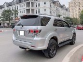 Xe Toyota Fortuner 2.7V 4x2 AT năm sản xuất 2015, màu bạc