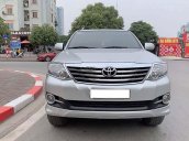 Xe Toyota Fortuner 2.7V 4x2 AT năm sản xuất 2015, màu bạc