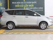 Bán xe Toyota Innova 2.0E năm 2016, màu bạc