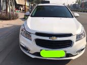 Bán ô tô Chevrolet Cruze sản xuất 2016, màu trắng, giá tốt xe còn mới lắm