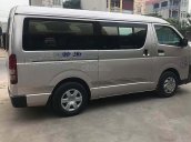 Cần bán lại xe Toyota Hiace năm sản xuất 2005, màu hồng, 215 triệu, xe máy chạy êm