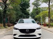 Cần bán gấp Mazda 6 2.0 đời 2018, màu trắng