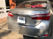 Cần bán gấp Toyota Corolla Altis năm sản xuất 2015, màu bạc, số tự động, xe còn mới lắm