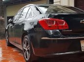 Bán Chevrolet Cruze sản xuất năm 2016, màu đen số tự động, 440 triệu, xe còn mới lắm