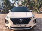 Cần bán xe Hyundai Santa Fe 2018, màu trắng xe còn mới lắm