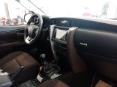 Bán Toyota Fortuner 2.4G MT 2019 xe giao ngay, ưu đãi sốc: Giảm tiền mặt + BHVC + PK chính hãng, LH 0901260368