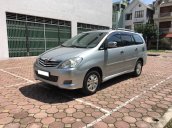 Bán Toyota Innova 2.0 V số tự động tên tư nhân, biển Hà Nội