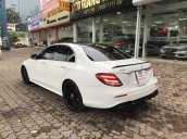 Bán Mercedes E300 AMG model 2017 đẹp gắt, phun kịch option