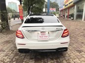 Bán Mercedes E300 AMG model 2017 đẹp gắt, phun kịch option