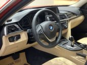 Cần bán BMW 3 Series: 320i sản xuất 2019, màu đỏ, xe nhập