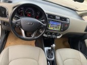 Cần bán Kia Rio năm 2016, màu trắng, nhập khẩu