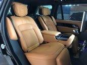 Cần bán nhanh chiếc Range Rover Autobiography LP400, đời 2019, màu đen, nhập khẩu nguyên chiếc