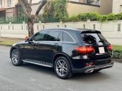 Mba Auto - bán xe Mercedes GLC300 đen/kem 2018 có Apple Carplay - trả trước 750 triệu nhận xe ngay