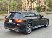 Mba Auto - bán xe Mercedes GLC300 đen/kem 2018 có Apple Carplay - trả trước 750 triệu nhận xe ngay