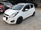 Cần bán Spark 2017 số sàn đi được 33.000km màu trắng