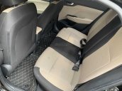 Cần bán xe Hyundai Accent bản 1.4AT, sản xuất 2018, màu đen xe gia đình giá chỉ 490 triệu đồng