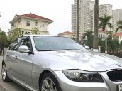Cần bán BMW 320i năm 2009, màu bạc, nhập khẩu  