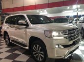 Bán Toyota Land Cruiser VXS V8-4.6L trắng/kem, sản xuất 2016 uy tín giá tốt