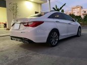 Cần bán gấp Hyundai Sonata đời 2011, màu trắng, nhập khẩu số tự động, giá chỉ 483 triệu