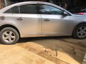 Cần bán xe Chevrolet Cruze sản xuất 2010, màu bạc chính chủ