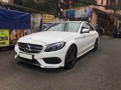 Chính chủ bán ô tô Mercedes C300 AMG đời 2016, màu trắng, nội thất đỏ, full options, giá tốt