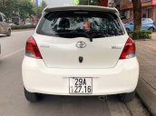 Bán xe Toyota Yaris sản xuất năm 2010, màu trắng, nhập khẩu nguyên chiếc chính chủ, giá tốt