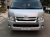 Cần bán Toyota Hiace 3.0 năm 2019, màu bạc, xe nhập