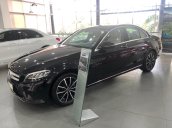 Bán Mercedes-Benz C200 2019 cũ, màu đen - kem, KM cao nhất