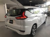 Hỗ trợ giao nhanh toàn quốc - Ưu đãi lớn cuối năm chiếc xe Mitsubishi Xpander 1.5 AT, sản xuất 2019, màu trắng