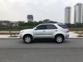 Bán ô tô Toyota Fortuner 2.5G máy dầu, đời 2010, màu bạc, 560tr, 0905608883
