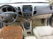 Bán ô tô Toyota Fortuner 2.5G máy dầu, đời 2010, màu bạc, 560tr, 0905608883
