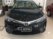 Hỗ trợ giao xe nhanh toàn quốc chiếc xe Toyota Corolla Altis 1.8E MT, sản xuất 2020, màu đen, giá mềm