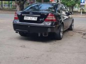 Cần bán gấp Ford Mondeo đời 2005, nhập khẩu nguyên chiếc, 215tr