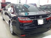 Bán Toyota Camry đời 2016, màu đen xe gia đình, 910 triệu