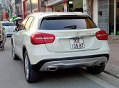 Cần bán xe Mercedes GLA200 đời 2016, màu trắng, nhập khẩu nguyên chiếc