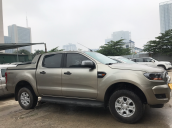 Bán ô tô Ford Ranger XLS MT sản xuất năm 2016, màu vàng, nhập khẩu nguyên chiếc