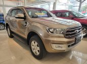 Ford Everest Ambient 2.0L AT/MT 2018, xả hàng 100 triệu mỗi xe