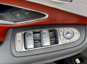 MBA Auto - Bán xe Mercedes C300 AMG trắng/đỏ đời 2017 siêu đẹp - Trả trước 600 triệu nhận xe ngay