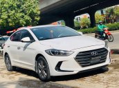 Cần bán gấp Hyundai Elantra 1.6AT sản xuất năm 2017, màu trắng, 590 triệu