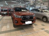 Xe Toyota Hilux 2.8AT năm sản xuất 2019, nhập khẩu nguyên chiếc số tự động