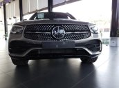 Bán xe Mercedes GLC300 2020, màu bạc, nhập khẩu