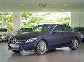 Bán Mercedes C300 AMG đời 2017, màu xanh lam, mới 99%