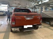 Xe Toyota Hilux 2.8AT năm sản xuất 2019, nhập khẩu nguyên chiếc số tự động