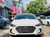 Cần bán gấp Hyundai Elantra 1.6AT sản xuất năm 2017, màu trắng, 590 triệu