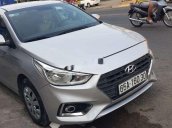 Bán Hyundai Accent 2018, màu bạc, nhập khẩu