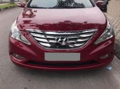 Cần bán Hyundai Sonata đời 2011, màu đỏ, nhập khẩu xe gia đình, 456tr