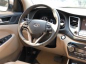 Bán Hyundai Tucson 2.0 AT năm 2018, màu trắng số tự động