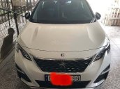 Bán xe Peugeot 5008 đời 2018, màu trắng