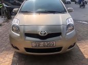 Bán Toyota Yaris đời 2010, màu vàng, xe nhập